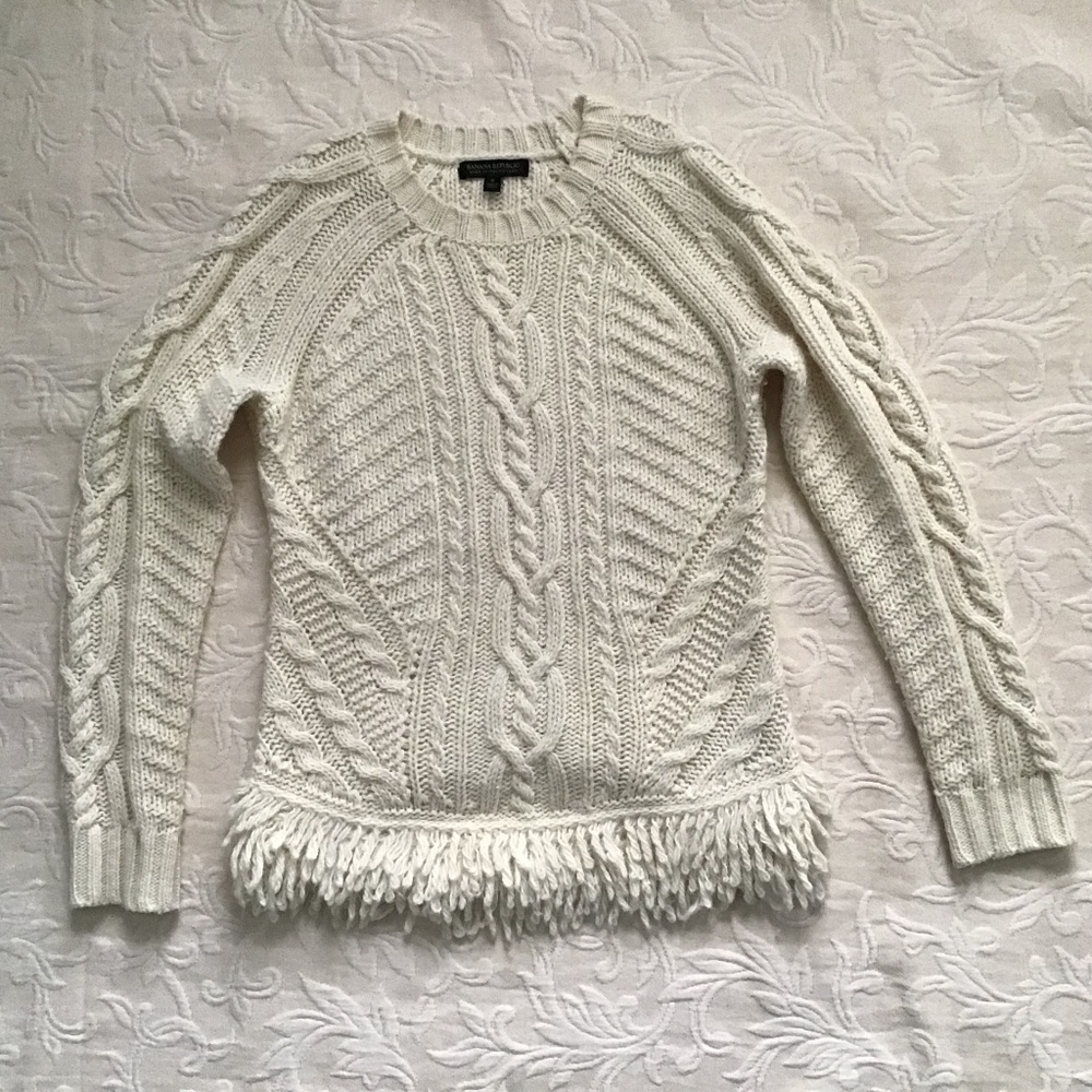 Women’s Banana Republic Cream Cable Knit Sweater